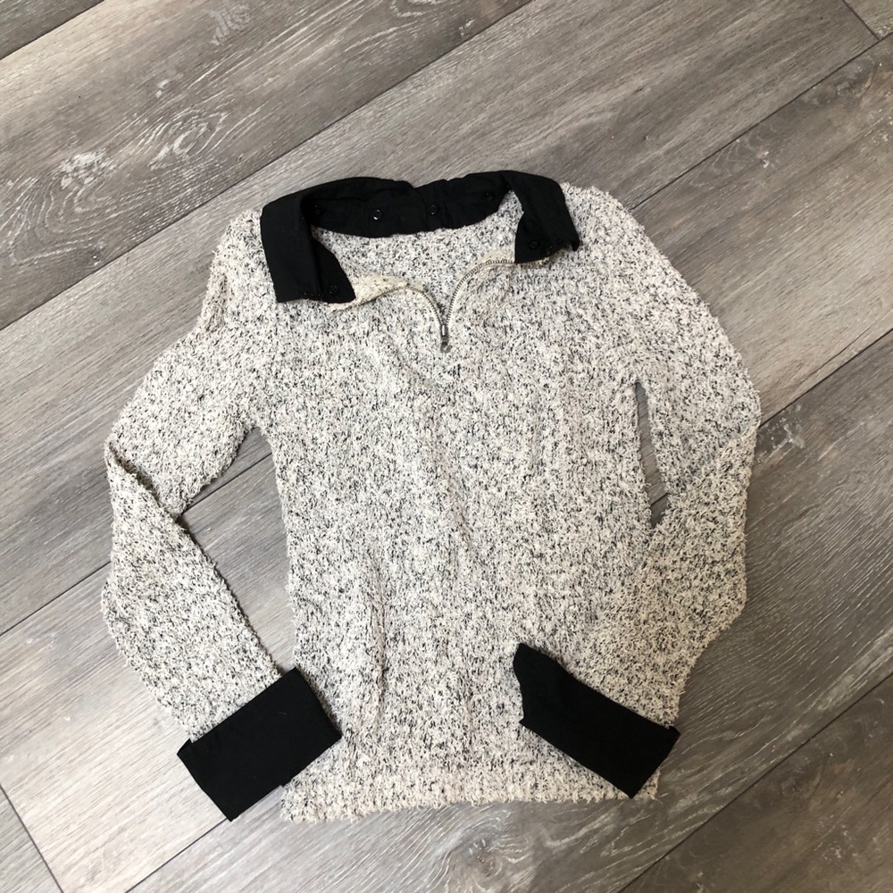 Alice + Olivia Grey Eyelet Sweater XS